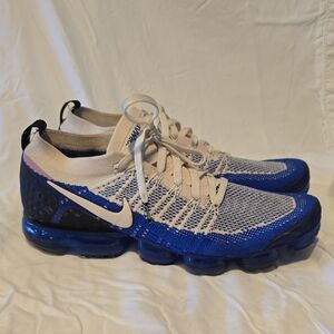 Nike Blue and White Vapormax Flyknit Shoes